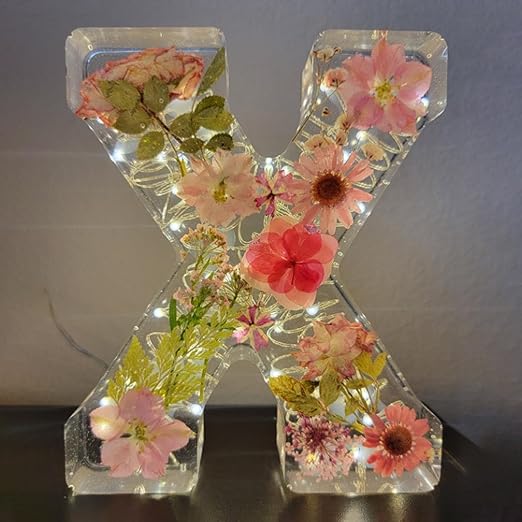 🌸Siste dag: 49 % rabatt – Nattlampe i harpiks med blomstermotiv